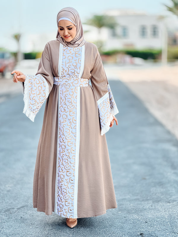 Middle sarma embroidery Beige Gallabyah with belt
