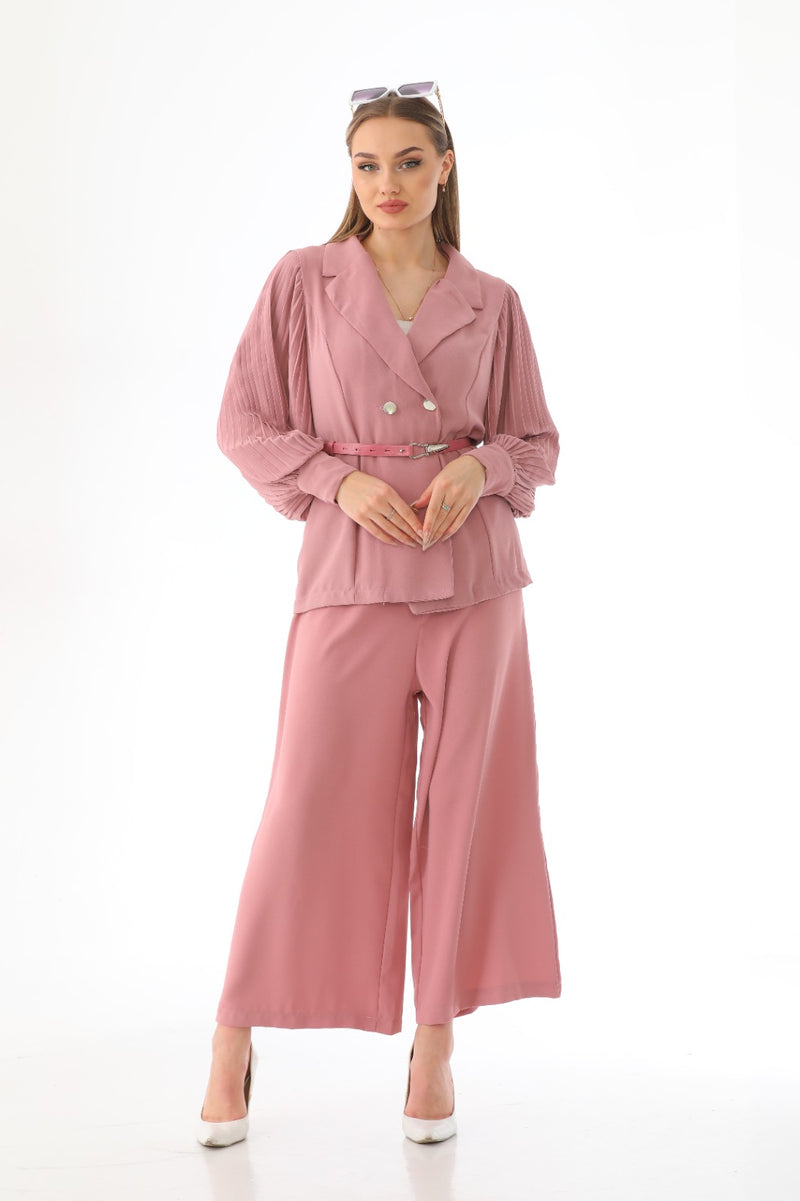 wide pants with plesset sleeves blazer