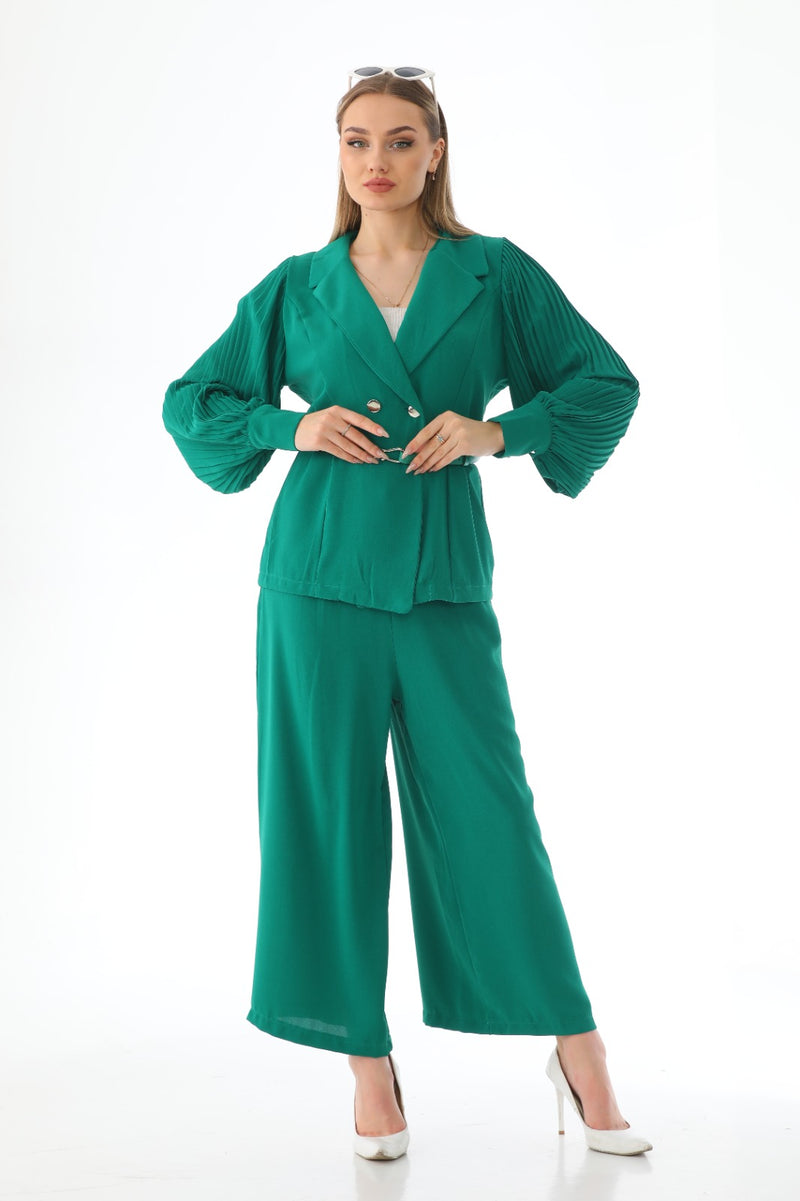 wide pants with plesset sleeves blazer