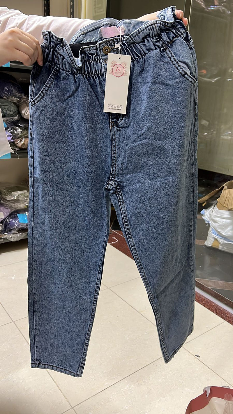 jeans with rubber belt
