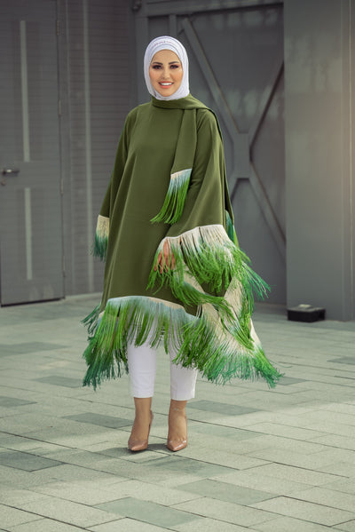 Plane wide Cardigan with all round Ombre fringe