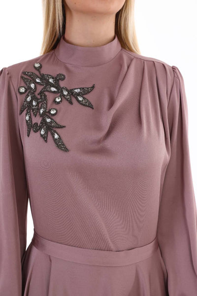 occasion silky dress with shoulder add
